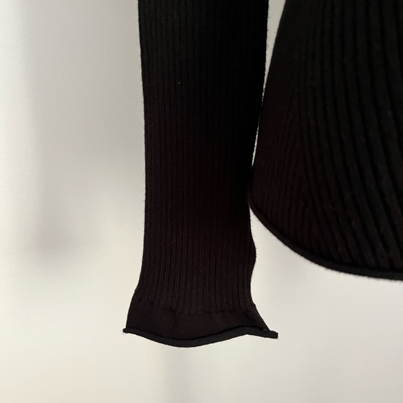Maeve by Anthropologie Black Ribbed Turtleneck Slit Sleeve Size XS - Picture 6 of 8